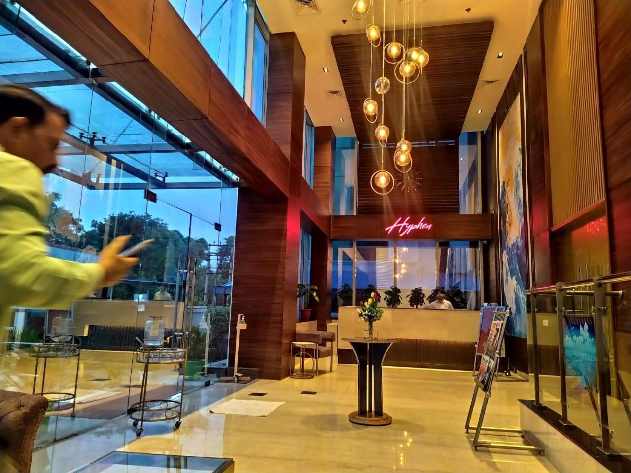 Hyphen Business Hotel نويدا المظهر الخارجي الصورة