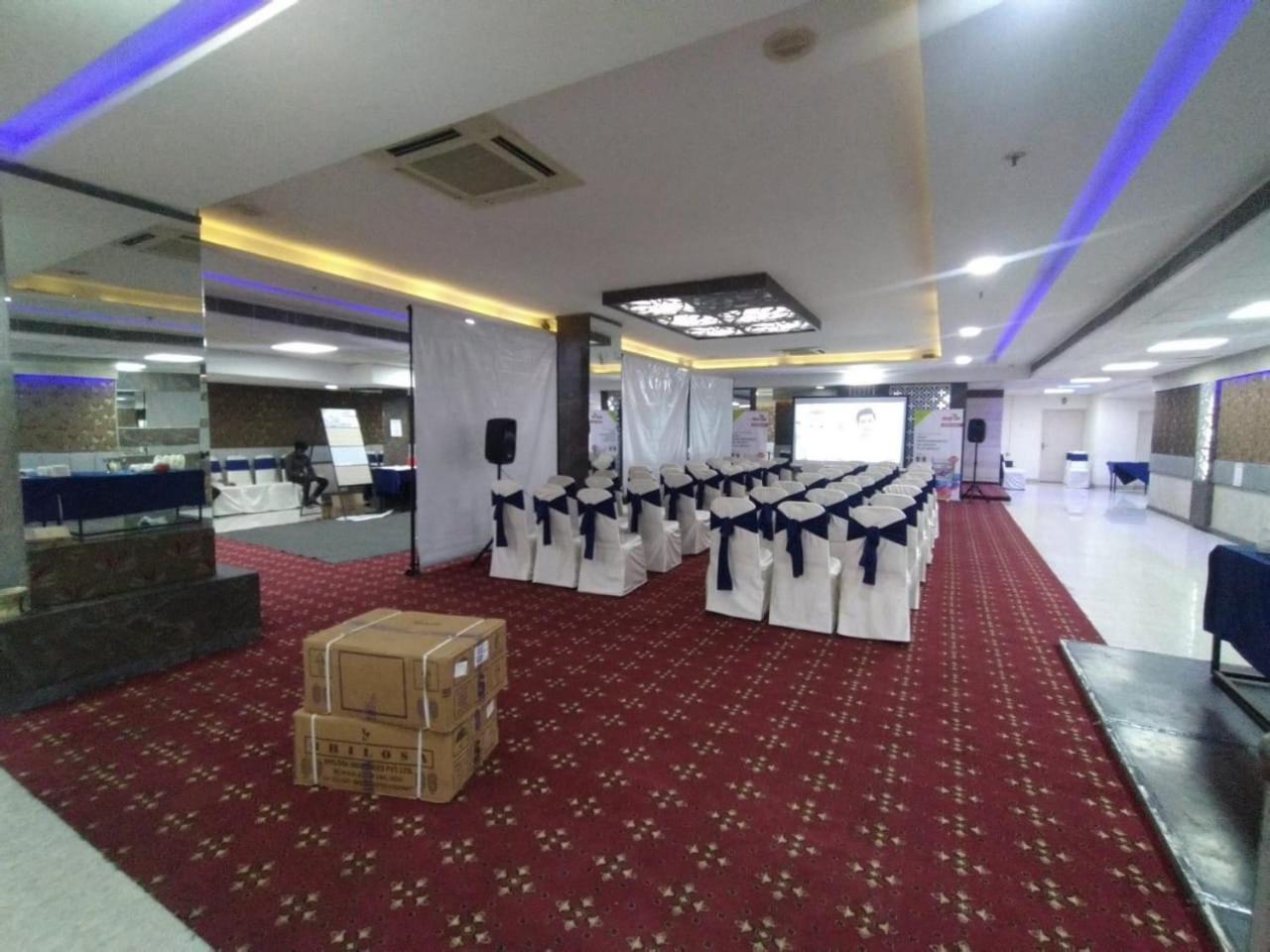 Hyphen Business Hotel نويدا المظهر الخارجي الصورة