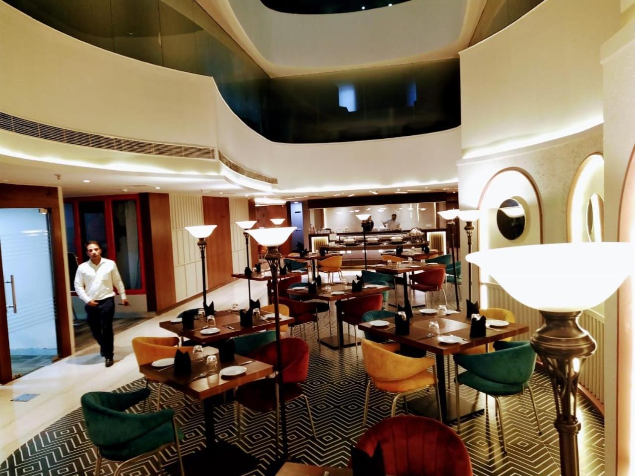 Hyphen Business Hotel نويدا المظهر الخارجي الصورة