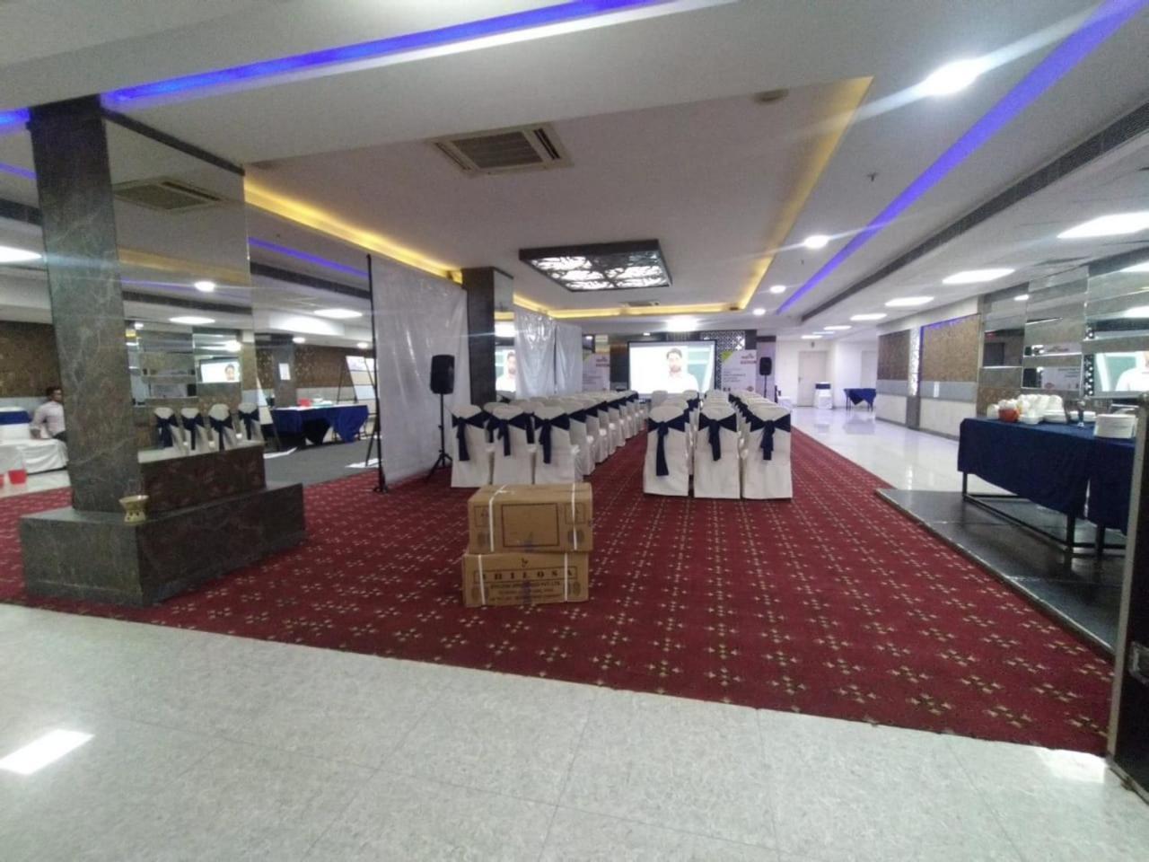 Hyphen Business Hotel نويدا المظهر الخارجي الصورة