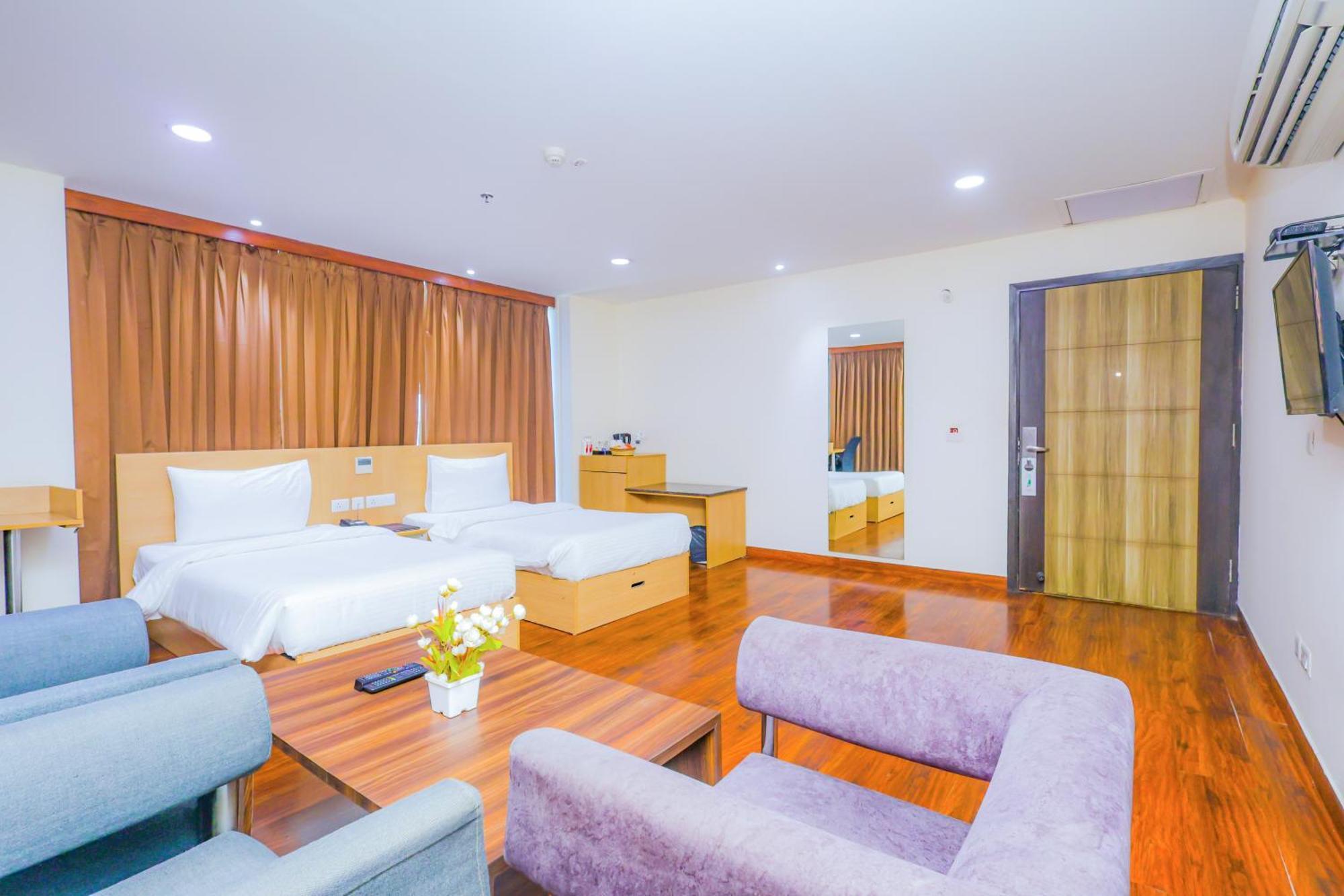 Hyphen Business Hotel نويدا المظهر الخارجي الصورة