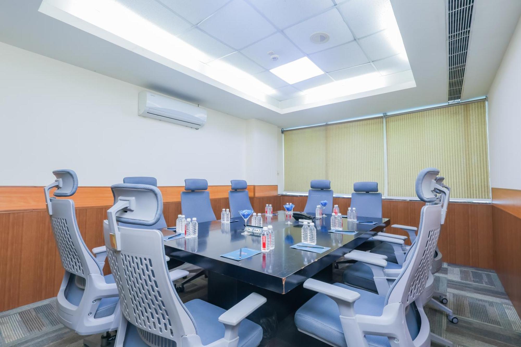Hyphen Business Hotel نويدا المظهر الخارجي الصورة