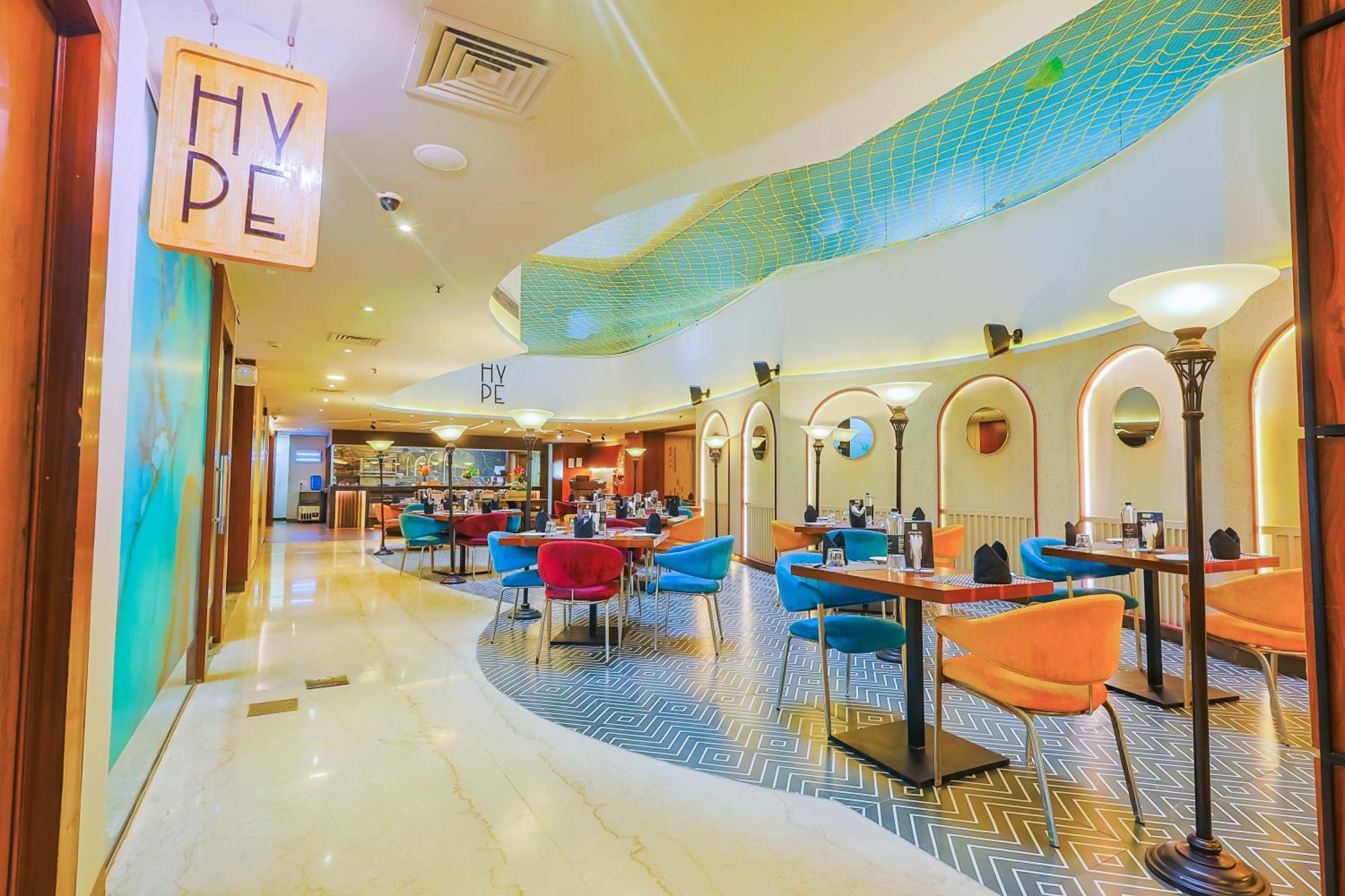 Hyphen Business Hotel نويدا المظهر الخارجي الصورة