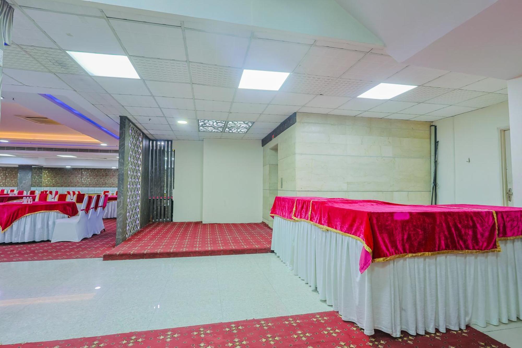 Hyphen Business Hotel نويدا المظهر الخارجي الصورة